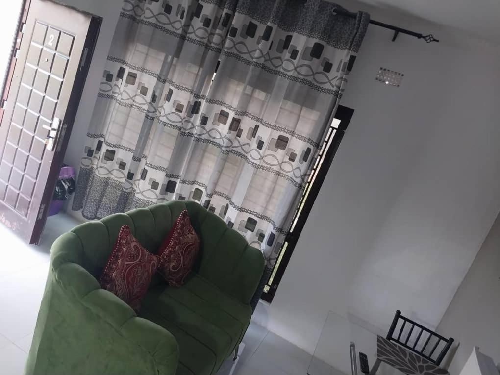 Emmrose Apartments ชิงโกลา ภายนอก รูปภาพ